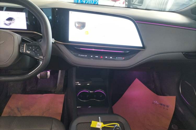 Used Hongqi EH7 2024 820 Pro