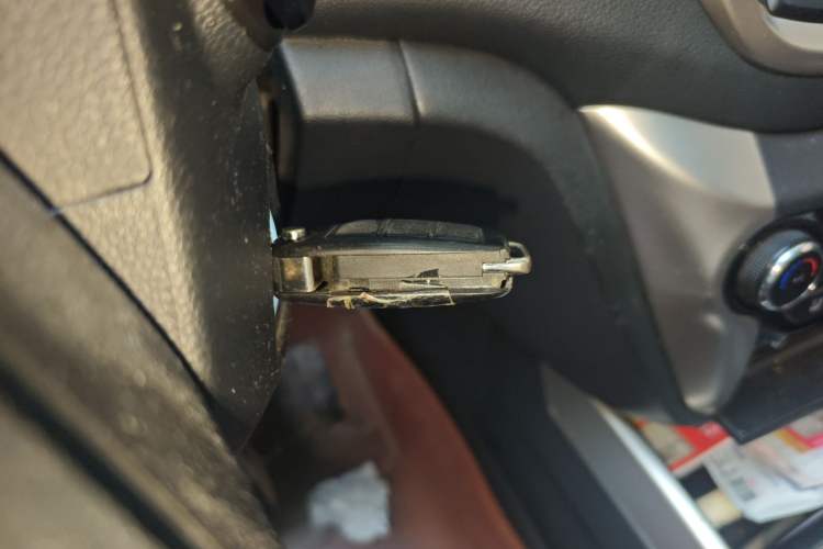 Used CHANGAN Eado 2015 1.6L Manual Junku Model China IV Standard
