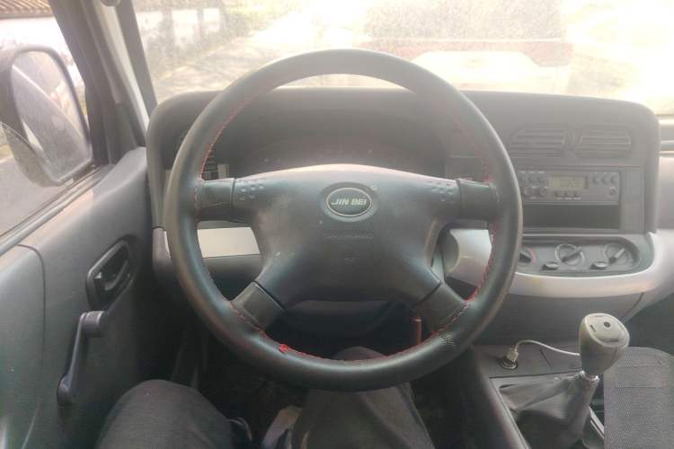 Used Jinbei Hiace 2018 2.0L Fifth-Generation Box Truck Standard Roof 2 Seats 4G19
