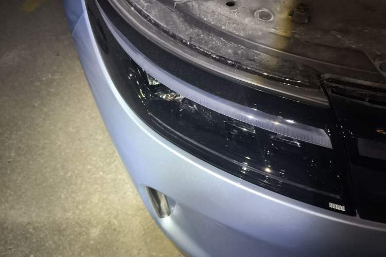 Used Hima AITO M7 2024 1.5T Intelligent Driving 4WD Max Edition 5 Seats Right Front Headlight