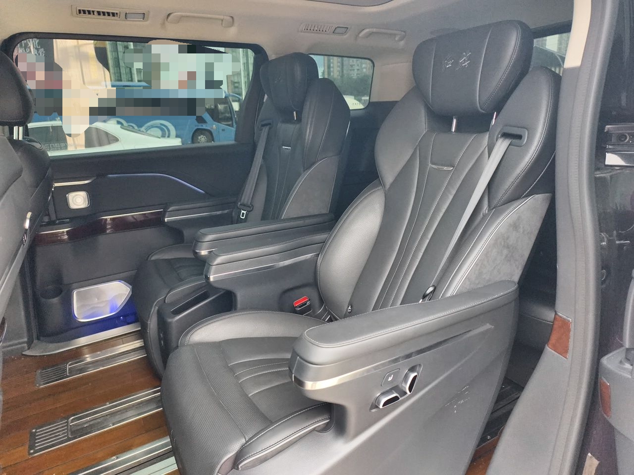 Hongqi HQ9 2023 2.0T Smart Connect Flagship Edition - Chinese Trim Xiang — снимка 17