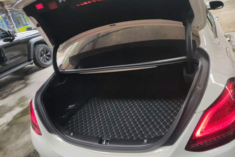 Used Mercedes-Benz C-Class 2021 C 260 L Sport Edition Star Collection Trunk