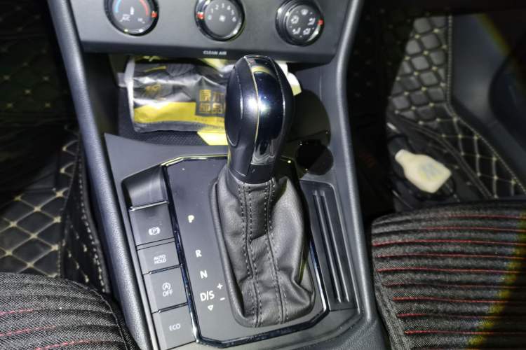 Used Volkswagen Lavida 2021 280TSI DSG Comfort Edition Gear Lever