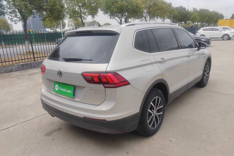 Used Volkswagen Tiguan L 2017 330TSI Automatic Two-Wheel Drive Luxury Edition
