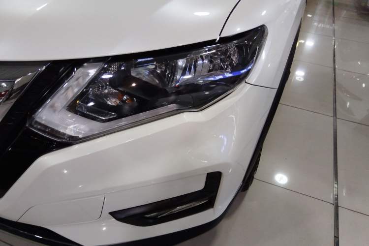 Used Nissan X-Trail 2019 2.0L CVT Smart Connect Comfort Edition 2WD
