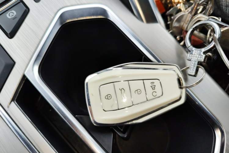 Used Geely Auto Coolray 2019 Sport Model 260T DCT Patrol China V Standard