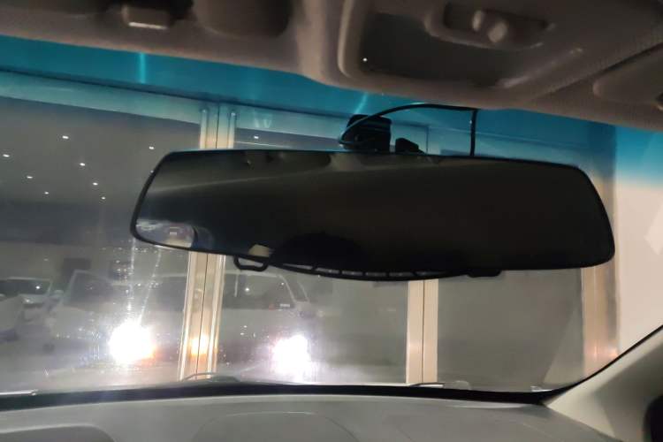 Used Baojun 310 2016 1.2L manual Comfort trim level