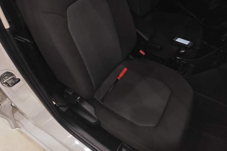 Used Volkswagen Jetta 2013 1.6L Manual Fashion Edition