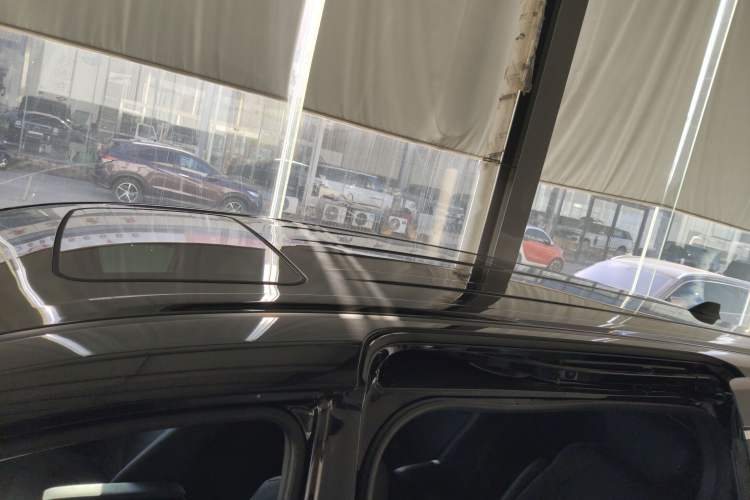 Used Toyota Sienna 2026 Model 2.5L Dual-Engine Four-Wheel-Drive Prestige Edition