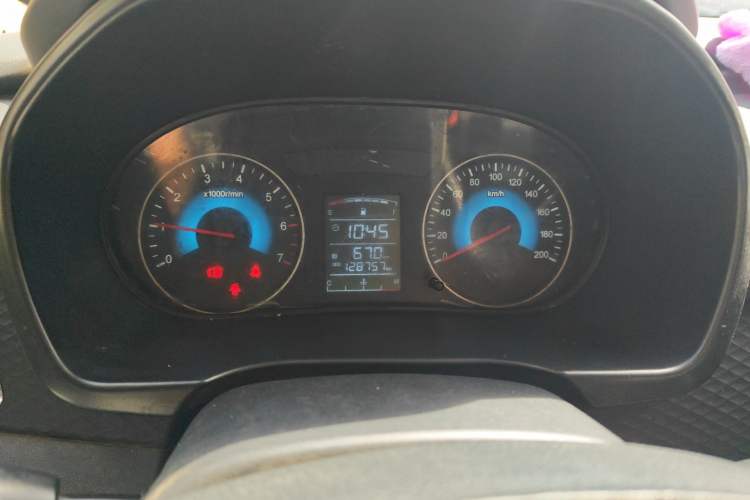 Used Dongfeng Fengon 330 2019 1.5L 330S Manual Comfort Version China VI Standard Instrument Cluster