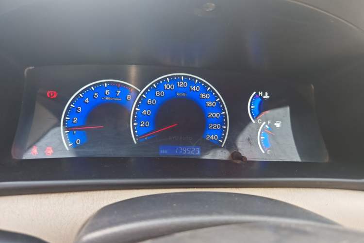 Used BYD F3 2013 1.5L Manual Comfort Model CNG Instrument Cluster
