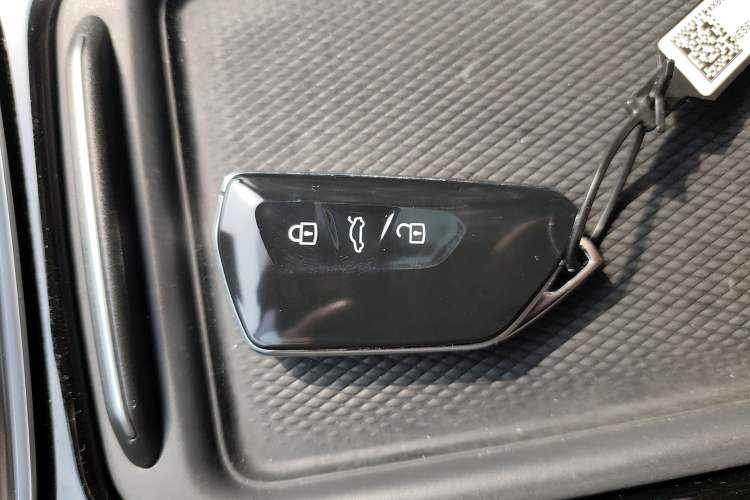 Used Volkswagen ID.4 CROZZ 2024 Facelifted PRO Vehicle Key