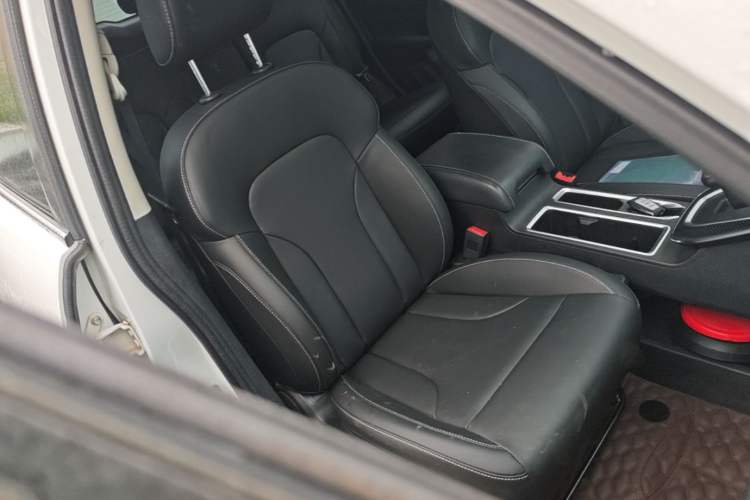 Used Haval M6 2021 PLUS 1.5T DCT Luxury Smart Connectivity Model
