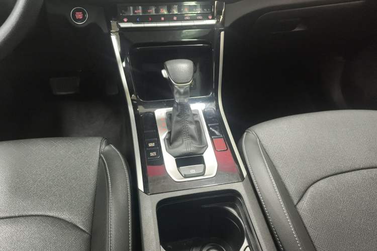 Used Kia K3 2021 Revised 1.5L CVT Fashion Edition Gear Lever