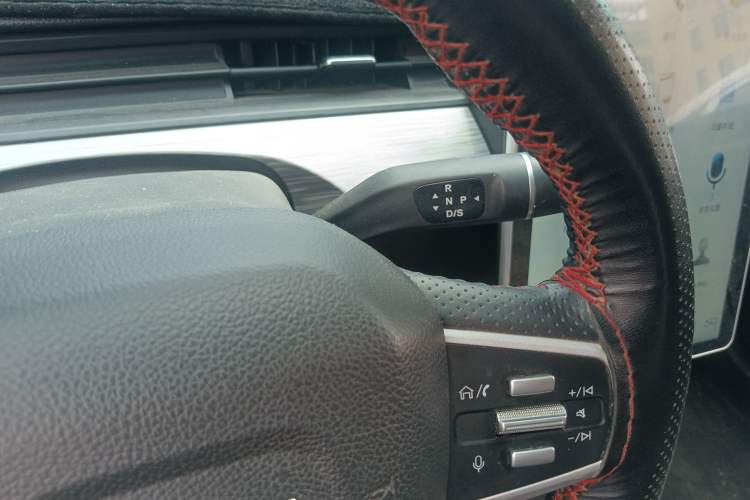 Used NETA V 2022 Chao 300 Lite Ternary Lithium Gear Lever