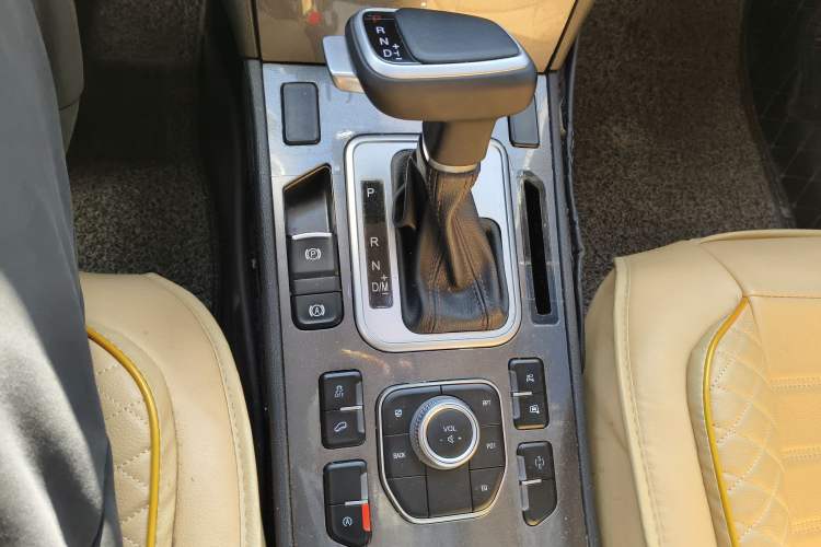 Used Haval H6 Coupe 2018 Red-Label 1.5T Automatic Two-Wheel Drive Ultra-Luxury Model