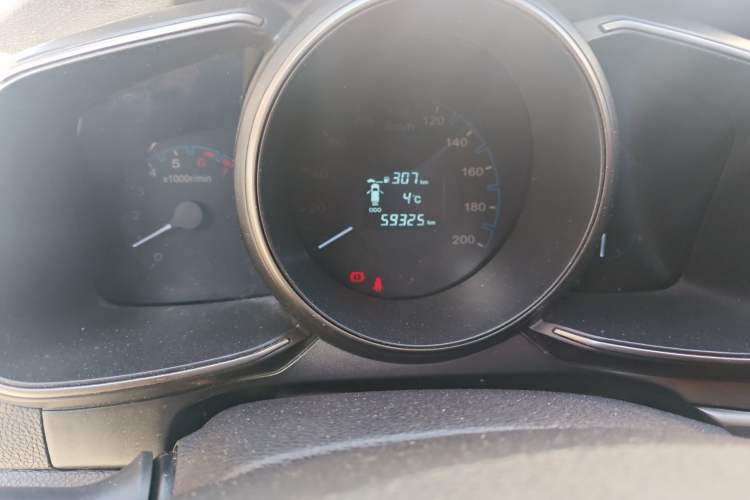 Used CHANGAN OSHAN CX70 2016 1.6L Manual Comfort Model