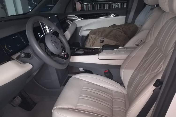 Used Zeekr 009 2022 Revised WE Version
