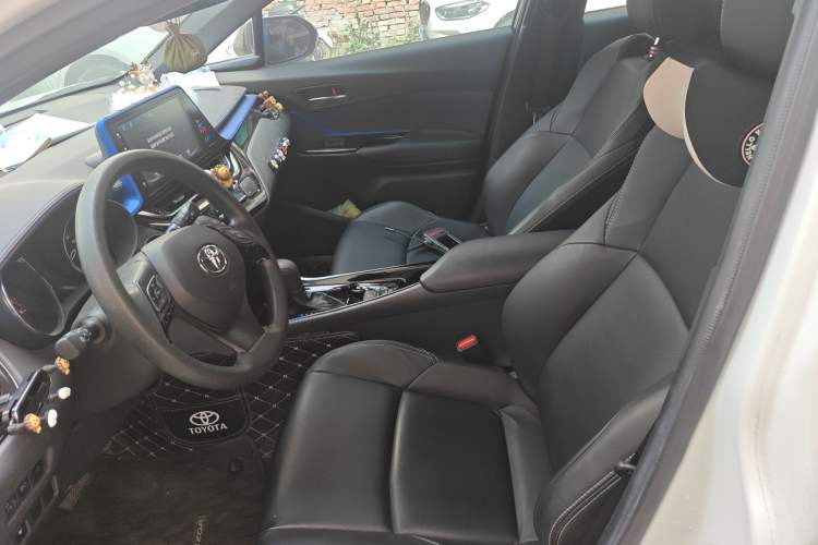 Used Toyota IZOA 2020 2.0L Enjoy Edition Left Front Seat