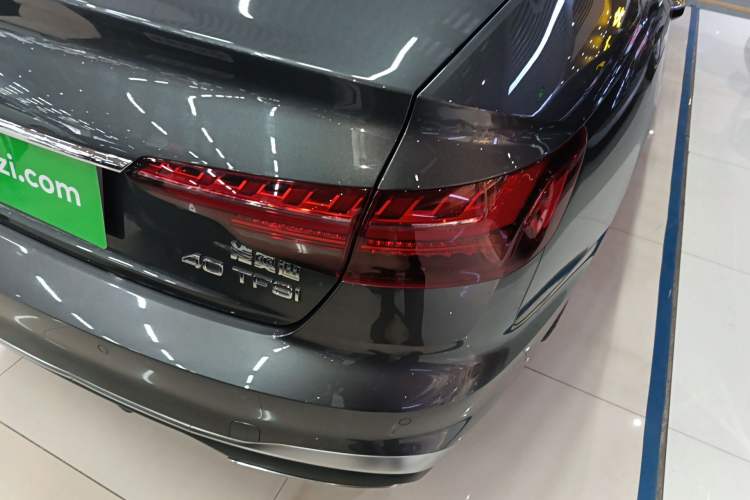 Used Audi A4L 2022 40 TFSI Fashion Dynamic Model Right Rear Taillight