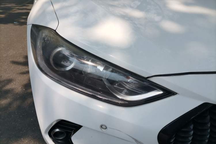 Used Hyundai Elantra (6th Generation / Lingdong) 2016 1.6L Automatic ZhiXuan · Luxury Version Right Front Headlight