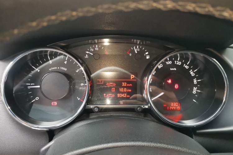 Used Peugeot 3008 2013 2.0L Automatic Trend Edition Instrument Cluster