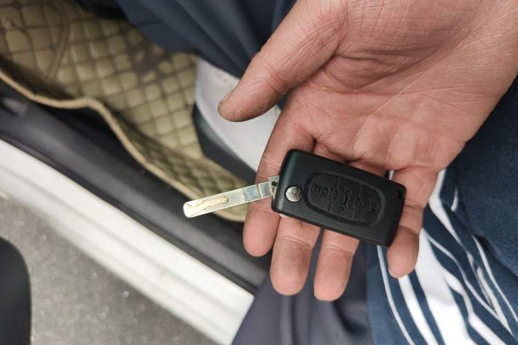 Used Peugeot 308 2013 1.6L Automatic Fashion Model Vehicle Key