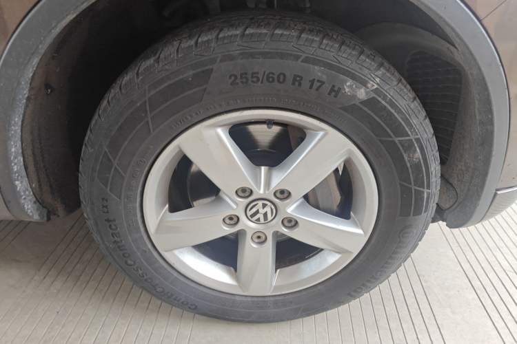 Used Volkswagen Touareg 2011 3.0 TSI Comfort Version