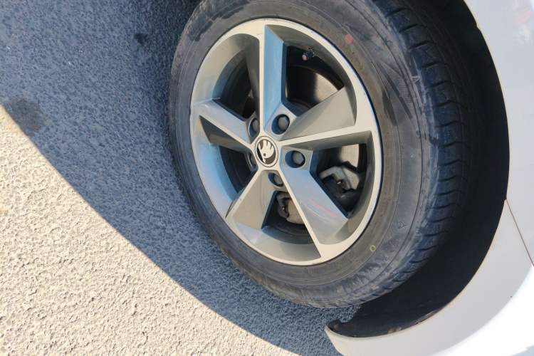 Used Skoda Octavia 2015 1.6L Automatic Yijie Edition
