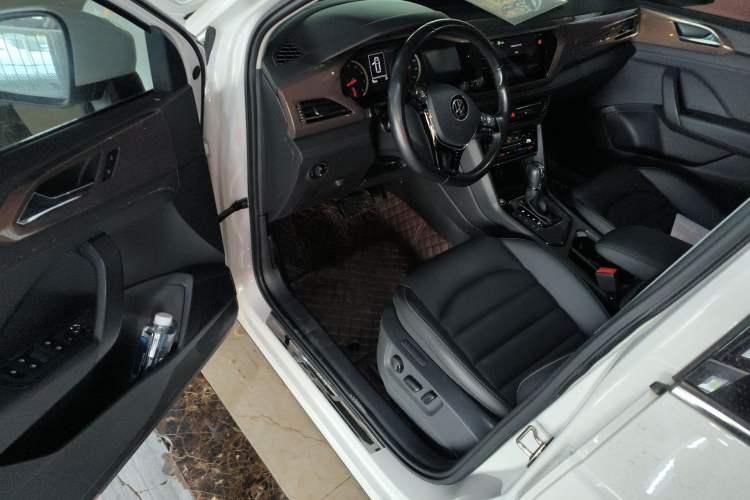 Used Volkswagen Tharu 2021 280TSI Two-Wheel-Drive Luxury Plus Edition