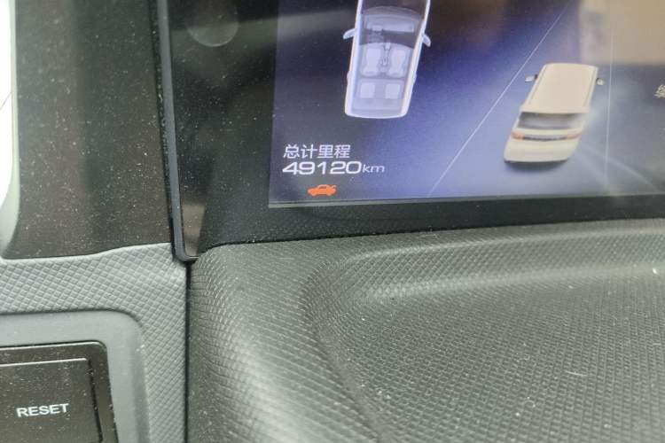 Used Wuling Hongguang MINIEV 2021 Macaron Premium Model – Lithium Iron Phosphate Odometer Close Up