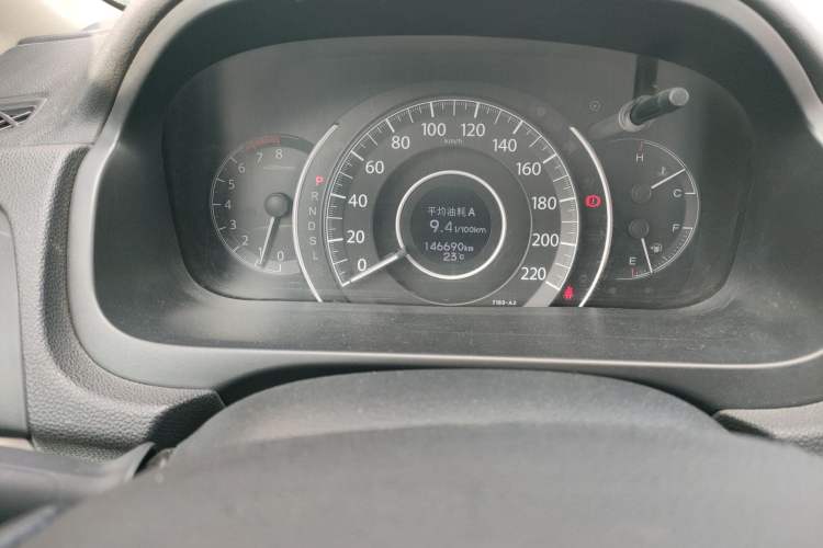 Used Honda CR-V 2016 2.0L Two-Wheel Drive Classic Edition Odometer Close Up