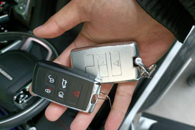 Used Land Rover Discovery Sport 2021 249 PS R-Dynamic SE Performance Tech Edition 5 Seats
