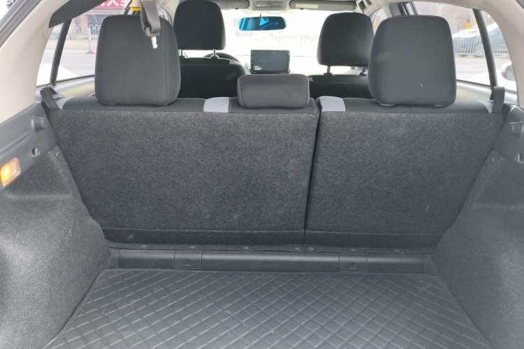 Used Toyota YARiS L Zhi Xuan 2021 X-Trail 1.5L CVT Leading Edition Trunk