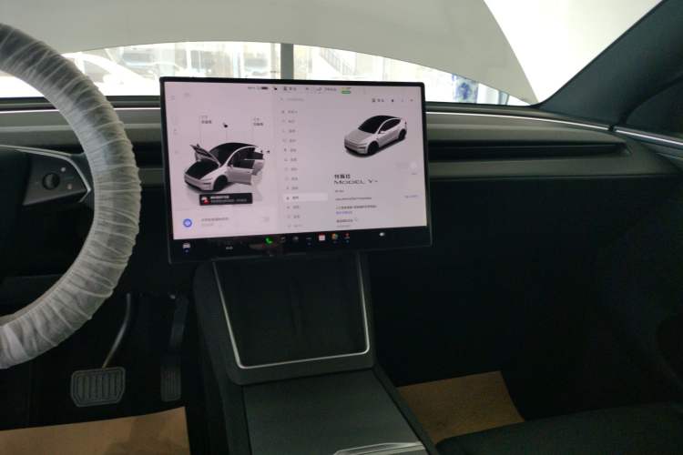 Used Tesla Model Y 2026 Long-Range All-Wheel-Drive Model