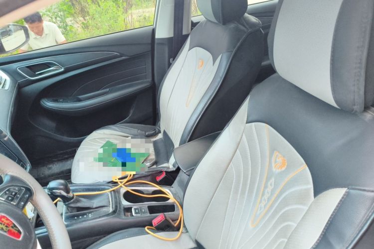 Used Roewe i5 2020 1.5L Automatic 4G Connected Linghao Edition
