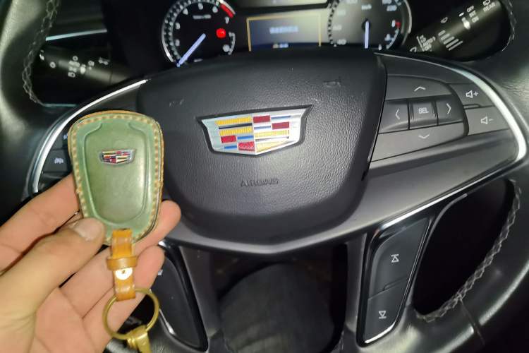 Used Cadillac XT5 2021 2.0T Two-Wheel Drive Luxury Version