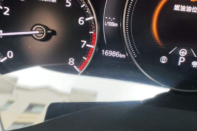 Used Mazda CX-50 2023 2.5L Smart Drive Version Odometer Close Up