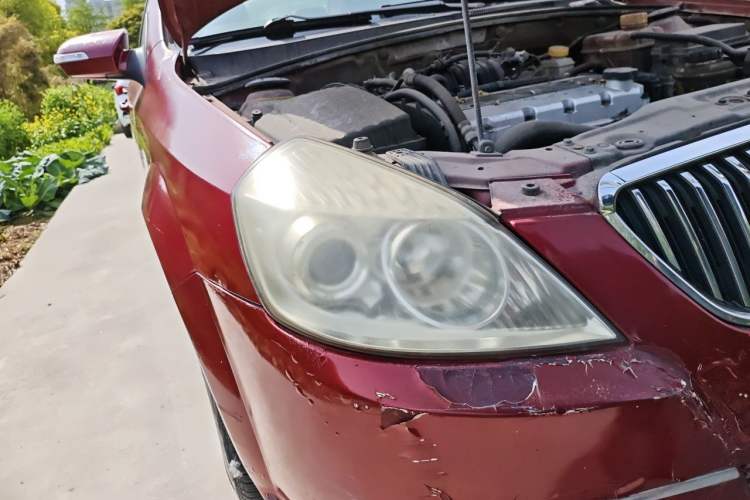 Used Buick Excelle 2011 1.6 LE-AT Right Front Headlight