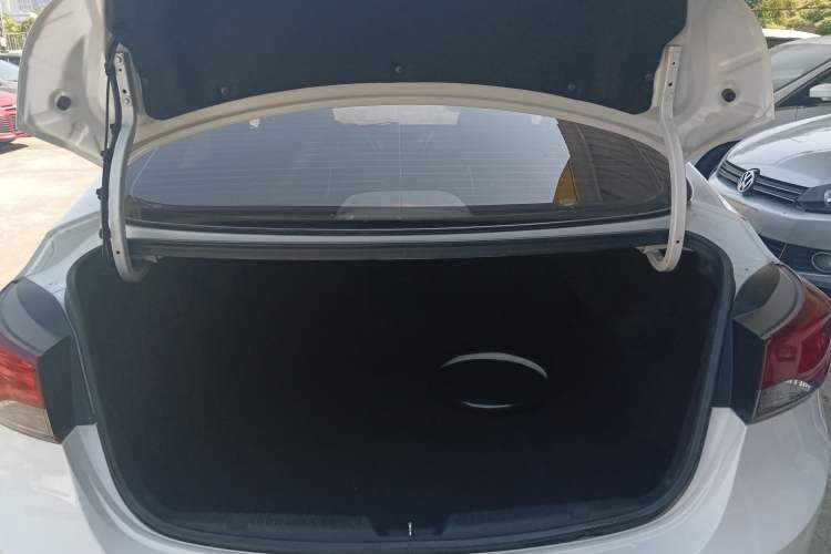 Used Hyundai Elantra (5th Generation / Langdong) 2016 1.6L Automatic Prestige Model