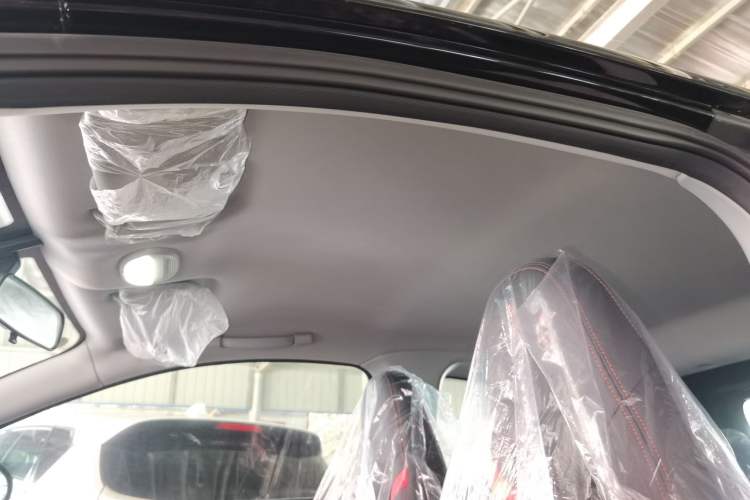 Used Chery New Energy Boundless Pro 2022 301km "WoW" Edition Lithium Iron Phosphate