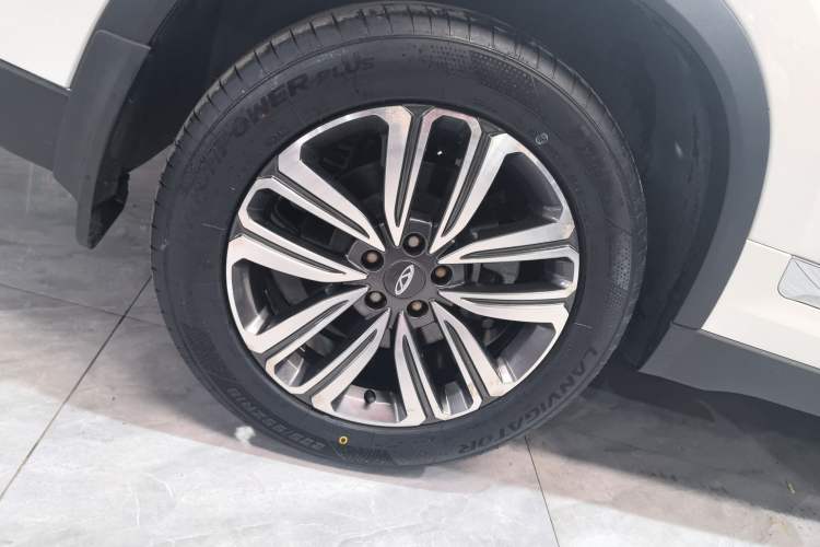 Used Chery Tiggo 8 2018 1.5 TCI Automatic Luxury 7-Seater Right Rear Wheel Hub