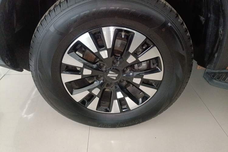 Used Dongfeng Zhengzhou Nissan Z9 2025 GT 2.3T Automatic Diesel 4x4 Smart Edition Exterior 4