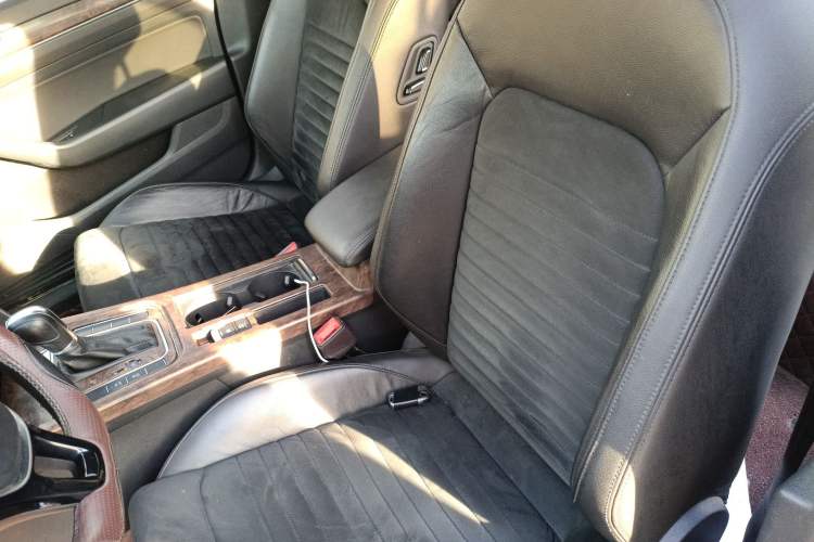 Used Volkswagen Magotan 2017 330TSI DSG Luxury Model
