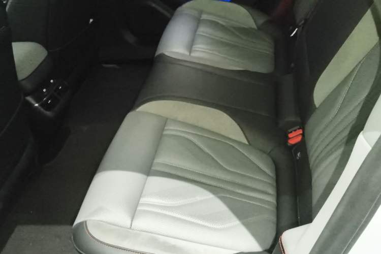 Used Zeekr 007GT 2025 Rear-Drive Intelligent Driving Version 75 kWh Left Rear Seat