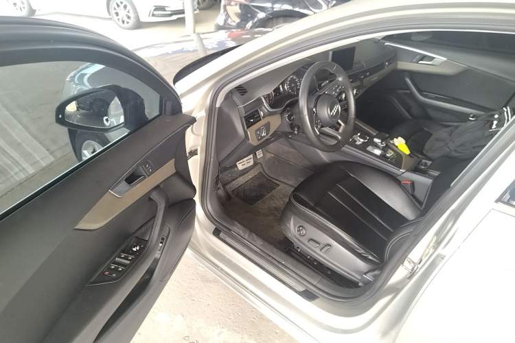 Used Audi A4L 2018 30th Anniversary Edition 40 TFSI Trendy Model Driver Seat