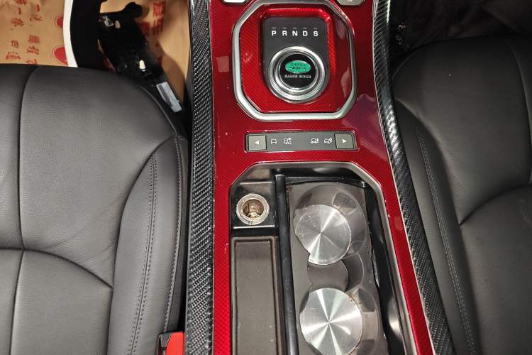 Used Land Rover Range Evoque 2018 240 PS SE Smart Brilliance Edition
