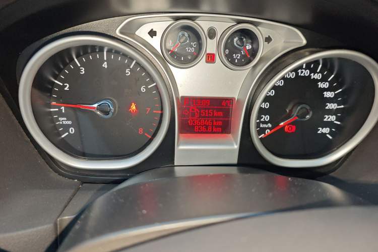 Used Ford Focus 2013 Hatchback Classic 1.8L Automatic Fashion Edition
