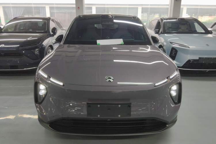 Used Nio EC6 2023 75 kWh Front