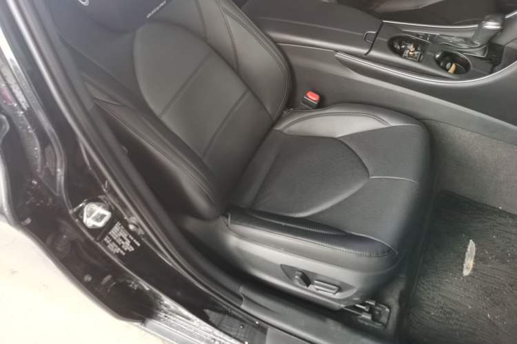 Used Toyota Avalon 2023 Dual-Engine 2.5L Luxury Edition